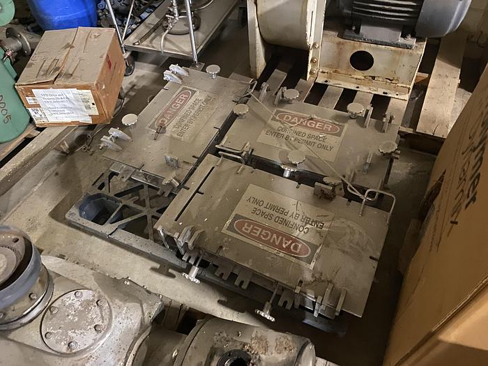 Used USED 70 CUBIC FT JH DAY MODEL MBX700 NAUTA VACUUM DRYER/MIXER