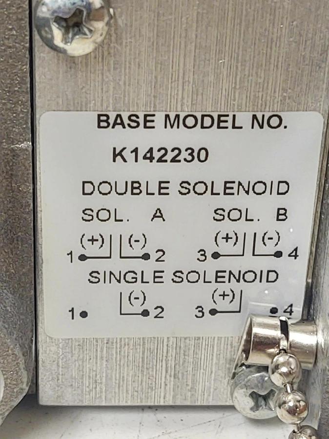 🔥NEW - Parker K142230 Schrader Bellows Manifold Base
