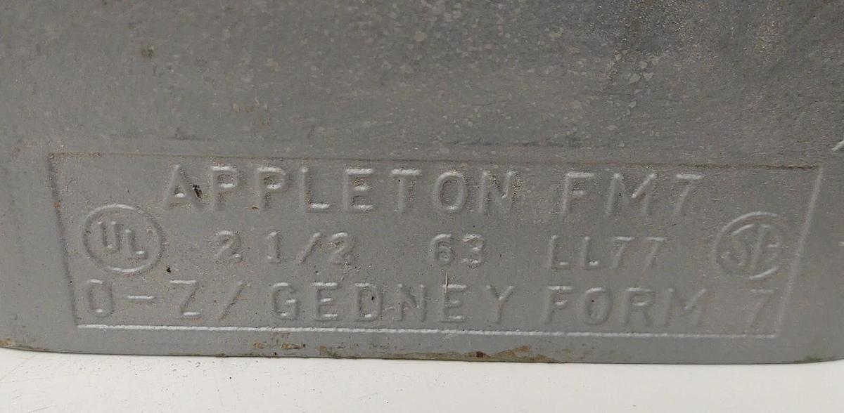🔥 NEW APPLETON 2-1/2" LL77 90° FORM 7 IRON CONDUIT CROUSE 870 CAP & GASKET