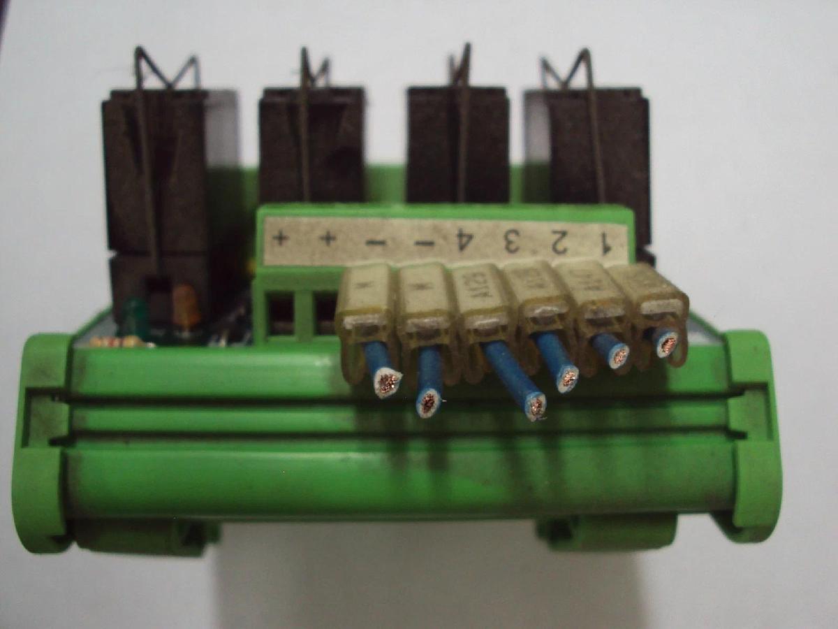 Used Eurotek 4 Channel Relay ET-MRZ04/24DC/SC/N/AR Breakout Board