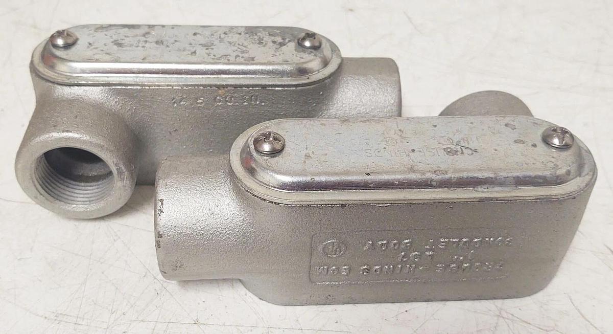 🔥 (2) Eaton Crouse-Hinds L37 1” Form 7 Condulet Conduit Body W/ Covers
