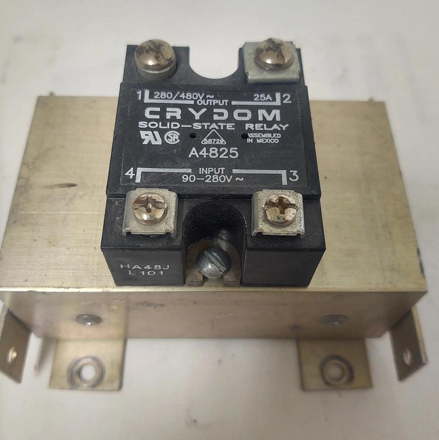 Used 🔥CRYDOM A4825 SOLID STATE RELAY 480VAC 25A with HEATSINK
