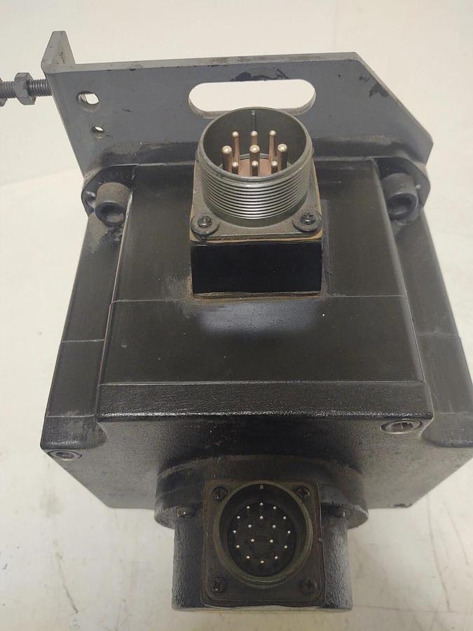 Used 🔥(TESTED) SANYO DENKI Servo Motor P60B18200HBF24 Mitsubishi Injection Press
