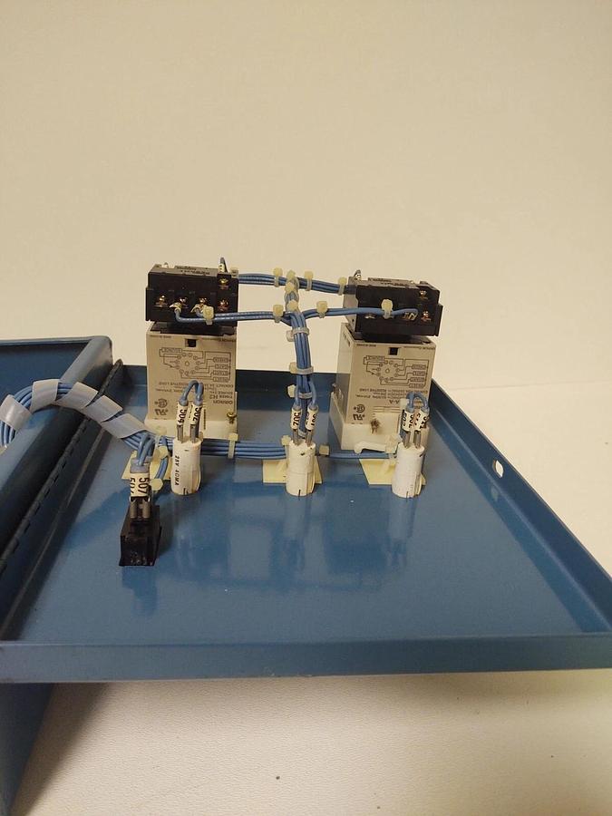 Used NOVATEC LAYERING CONTROLLER VACUUM LOADER MODEL PROP/BLEND DUAL VALVE