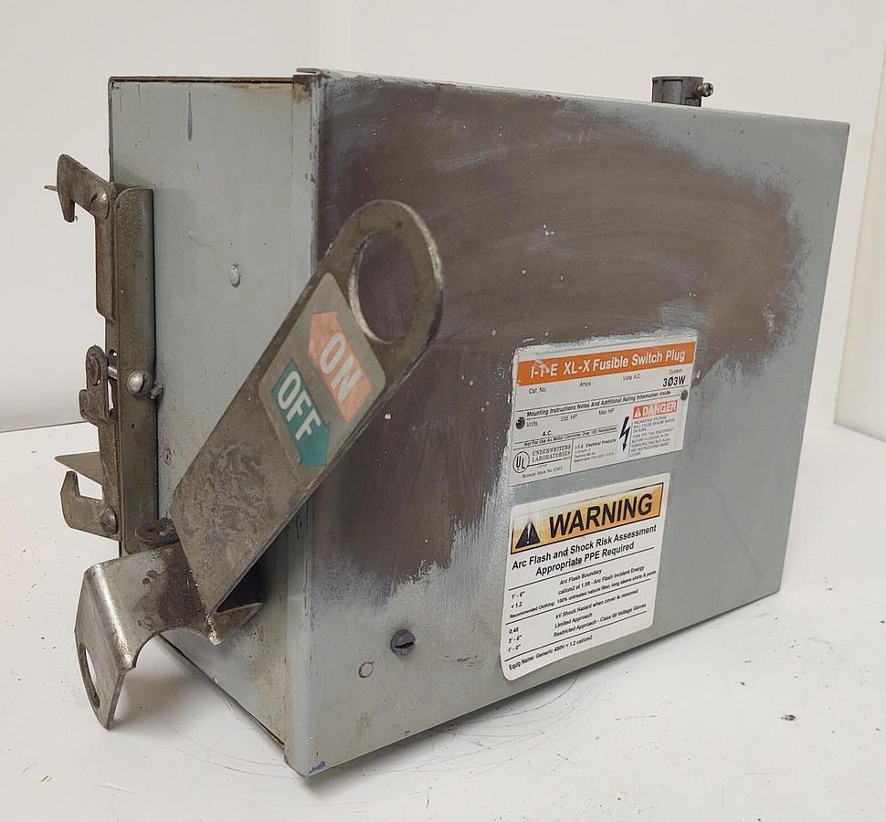 Used 🔥 ITE SIEMENS RV362 60 AMP 600V 3P3W FUSIBLE BUSWAY SWITCH BUS PLUG