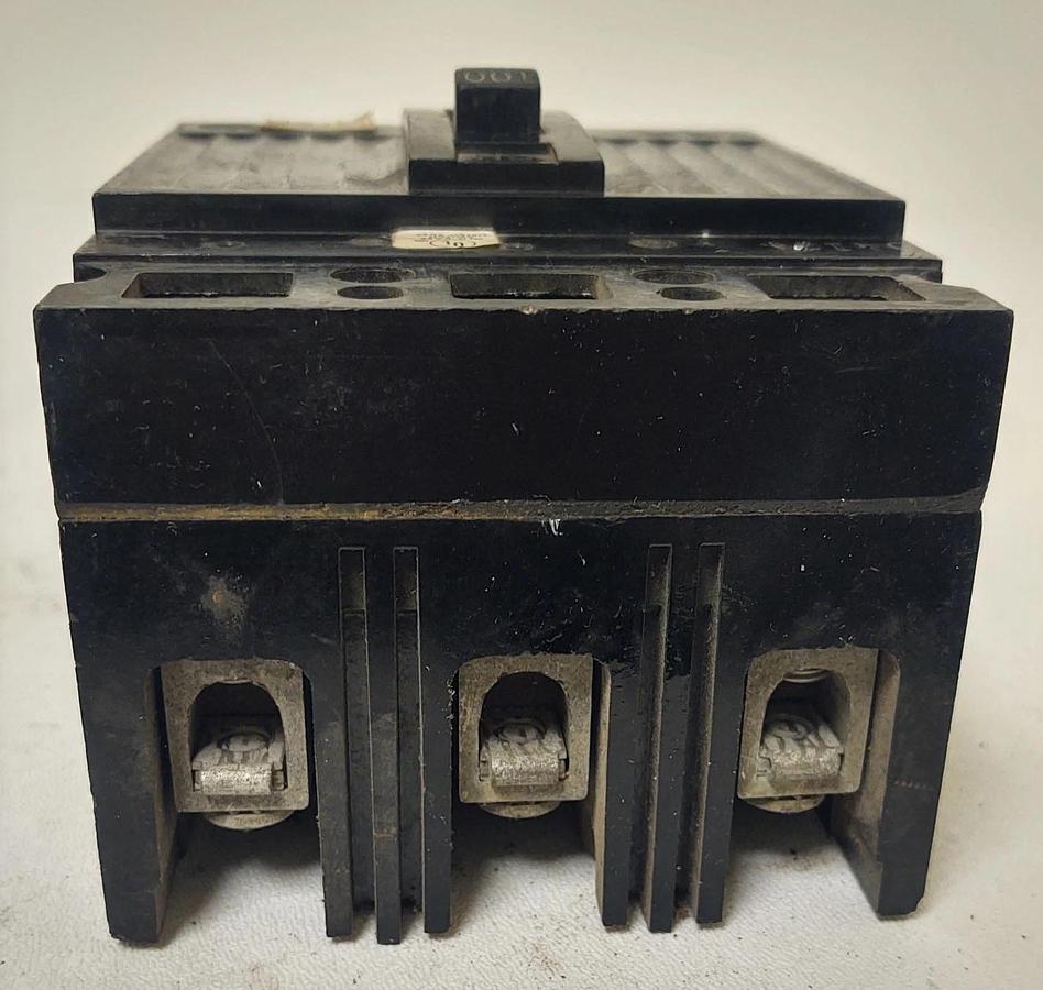 Used 🔥100 Amp 480V 3-Pole Circuit Breaker 100A 3P