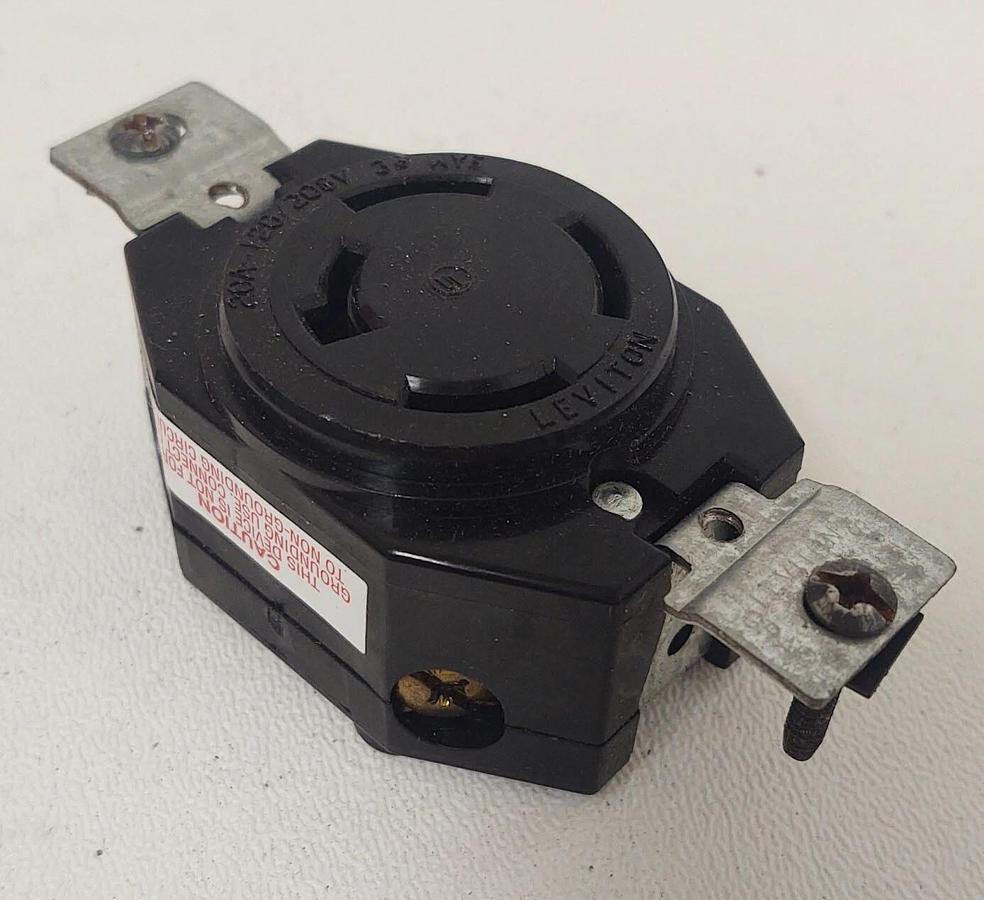 Twist-Lock Bakelite Hubbell/Leviton 7410-B 4-Wire Flush Receptacle 20A 120/208v