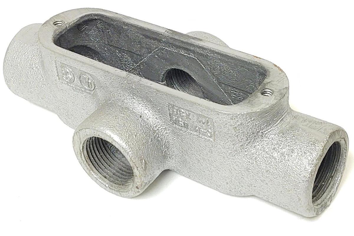 🔥 3 PCS NOS EATON COOPER CROUSE HINDS , 1" FNPT , X-STYLE  , X38 COUNDUIT