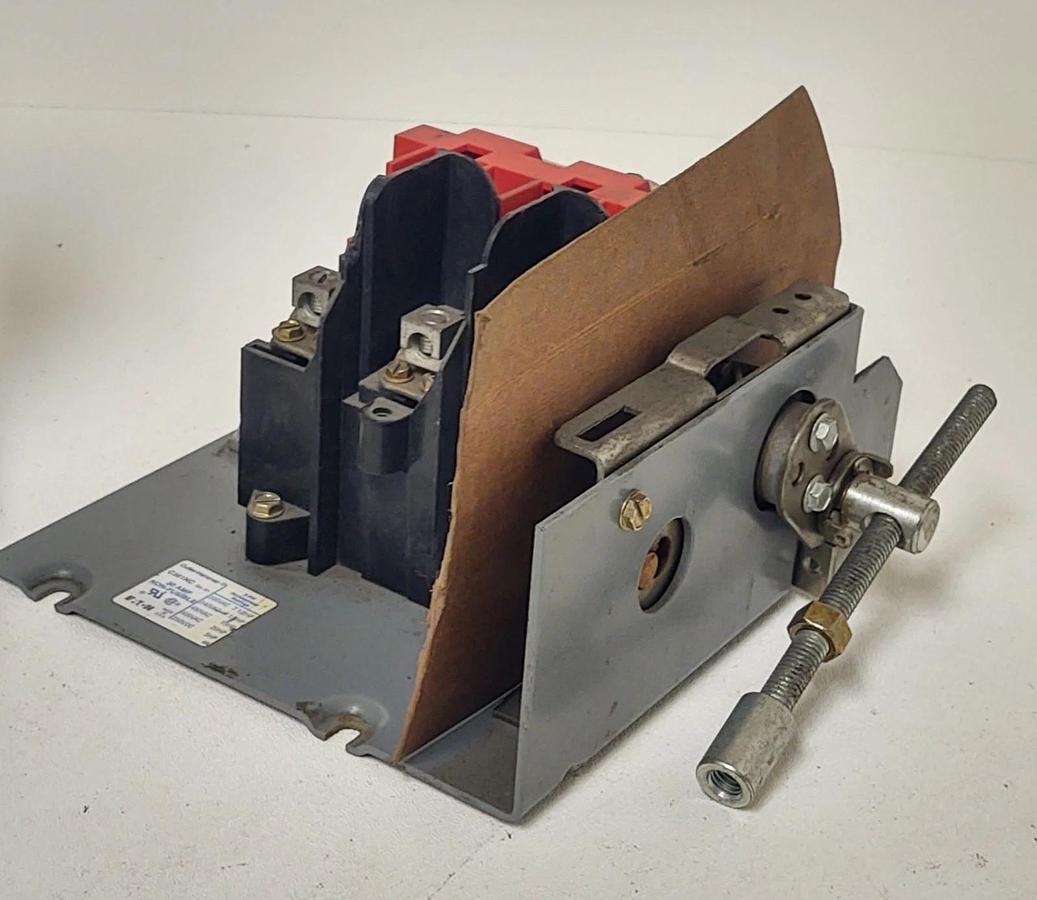 Used 🔥CUTLER HAMMER C361NC, 30A NON FUSIBLE DISCONNECT