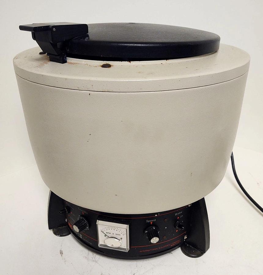 Used 🔥IEC HN-SII Centrifuge, 120V  with 50 250ml Tubes - Nice Condition