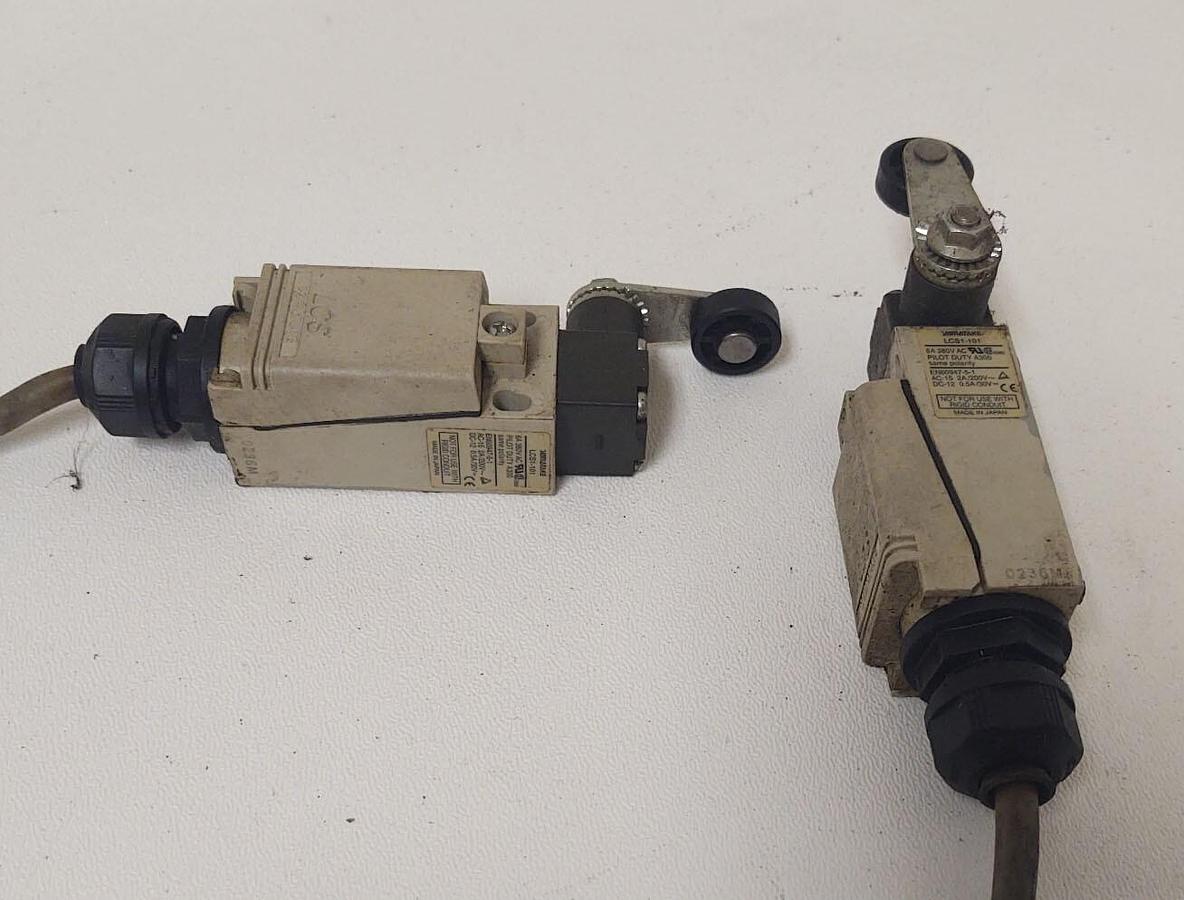 Used 🔥(2 PCS) LCS1-101 COMPACT LIMIT SWITCH YAMATAKE JAPAN