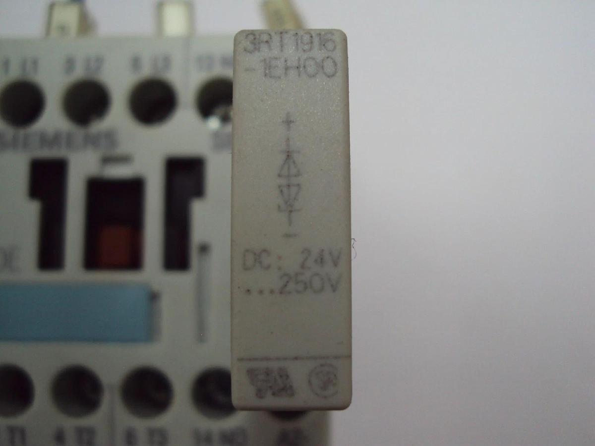 Used Siemens Sirius Contactor Relay 3RT1015-1BB41 With Surge Suppressor 3RT1916-1EH00