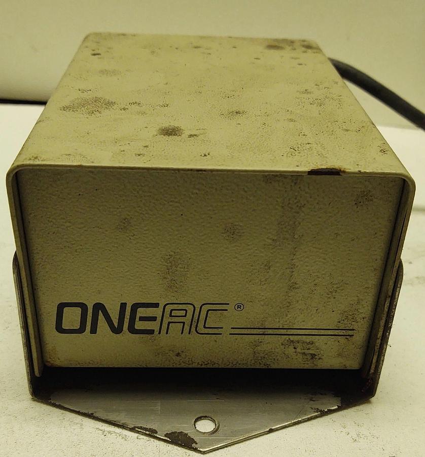 Used ONEAC CL11007  Power Conditioner 120 VAC Input .625 Amp Output TESTED
