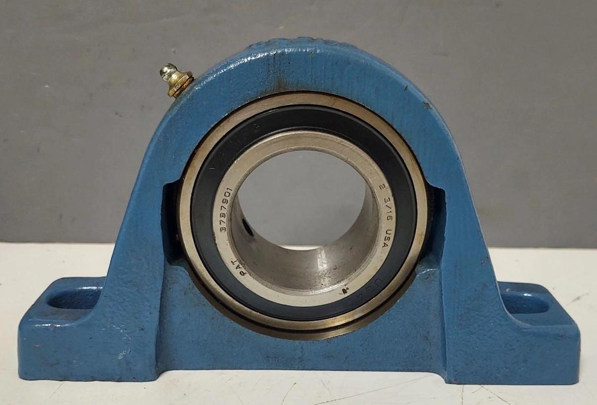 🔥NEW - MB MFG 3797901 Pillow Block Bearing 2 Bolt, 2-3/16" Bore
