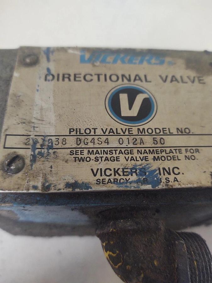 Used 🔥 Vickers Pilot DG4S4-012A-50 Valve W/ 281291 Coil 115V 316011