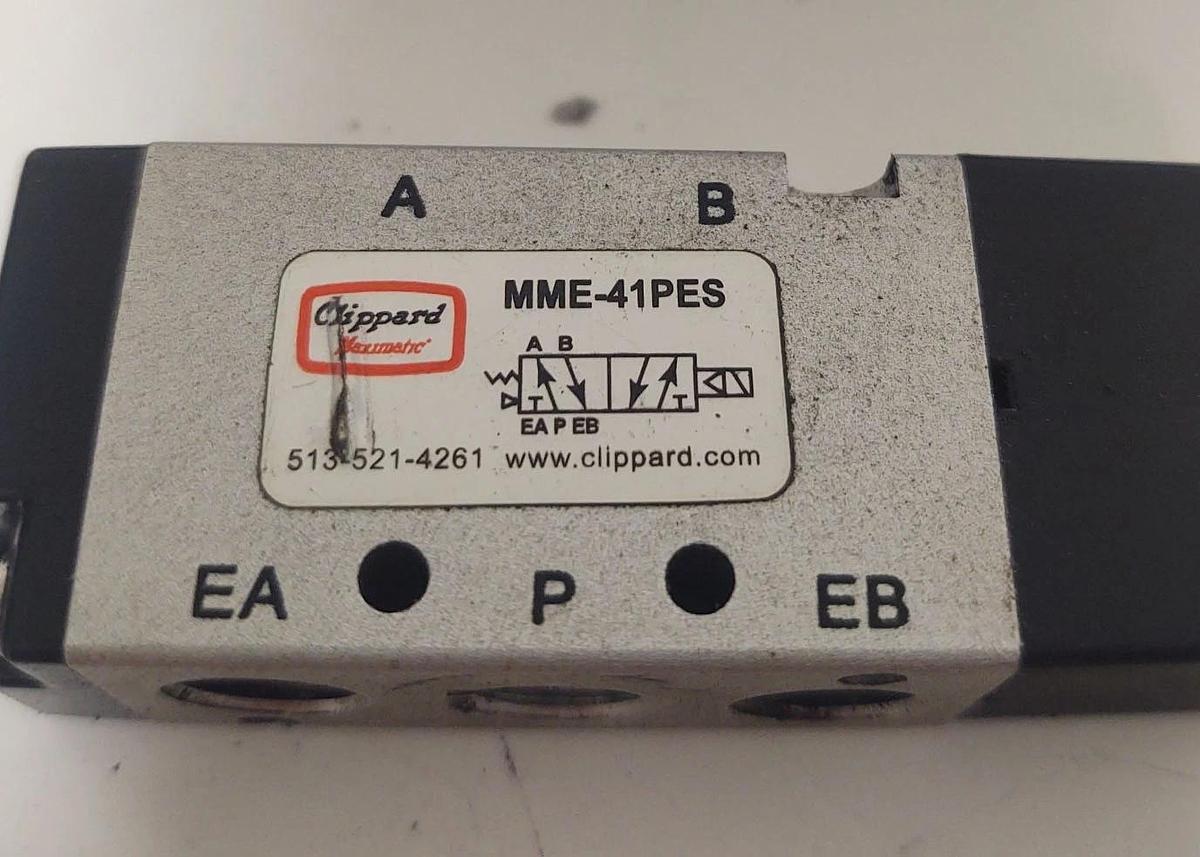 Used 🔥Clippard MME-41PES 5-Port 4-Way Solenoid Valve NO COIL