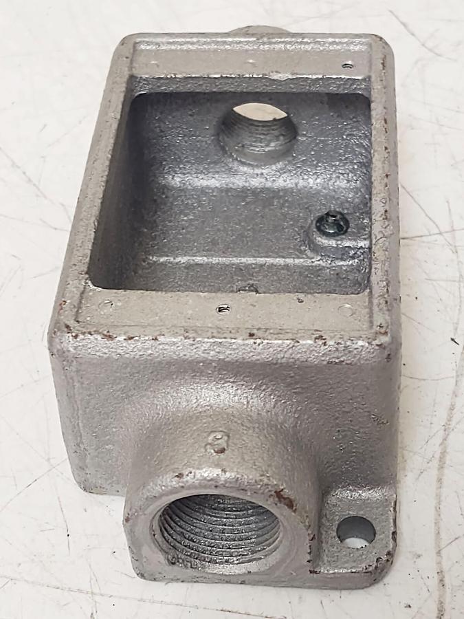 🔥Crouse-Hinds FSC1, 1-Gang, (2) 1/2"" Hubs, Shallow Cast Box Receptacle