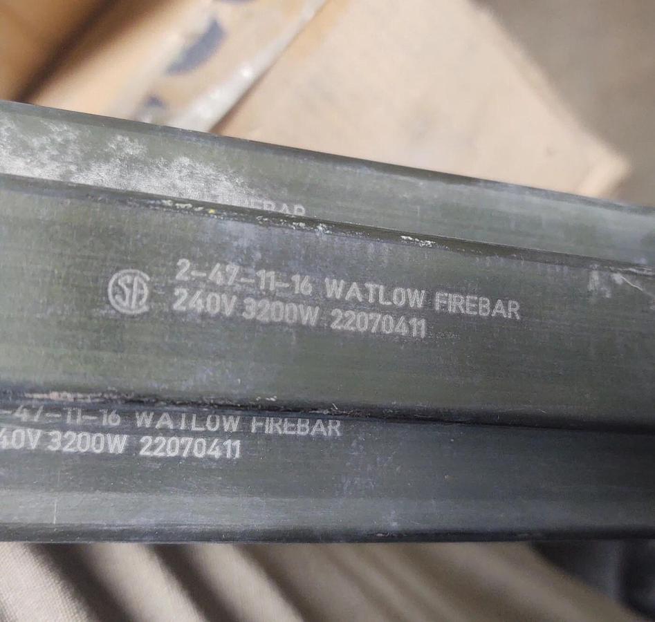 🔥NEW APPLETON WATLOW FIREBAR HEATING ELEMENT 35" 240V 3x 3200 WATT 2-47-11-16