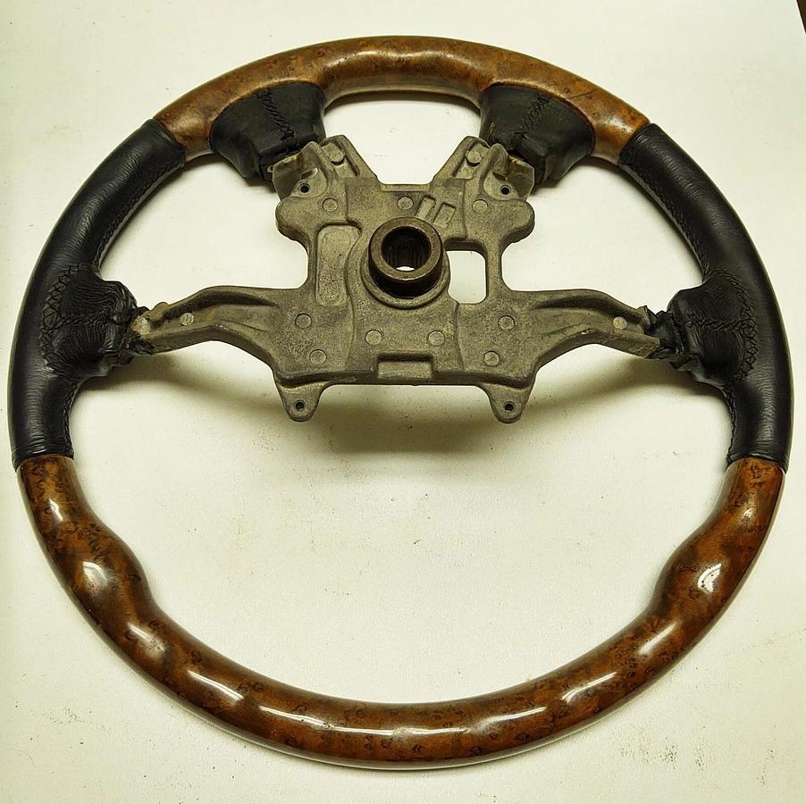 NEW JAGUAR EARLY S-TYPE BIRDS EYE MAPLE WOOD BLACK LEATHER STEERING WHEEL