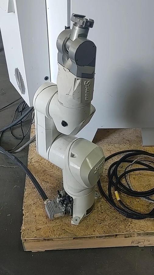 Used 🔥 Complete Working STAUBLI TX40 Robot 6 Axis, CS8C Controller, Euromap 67, 480V