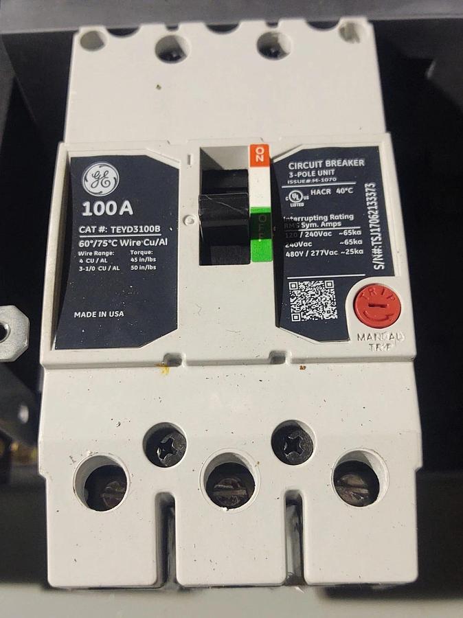 Used 🔥GE ASF3242KTX 225 Amp 480Y/277V 3 Phase 3R Outdoor Panelboard W/ BREAKERS