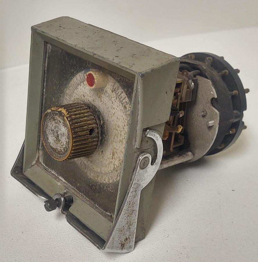 Used 🔥 TESTED EAGLE SIGNAL HP517A607 Timer Cycle-Flex 0-5 Sec 120VAC