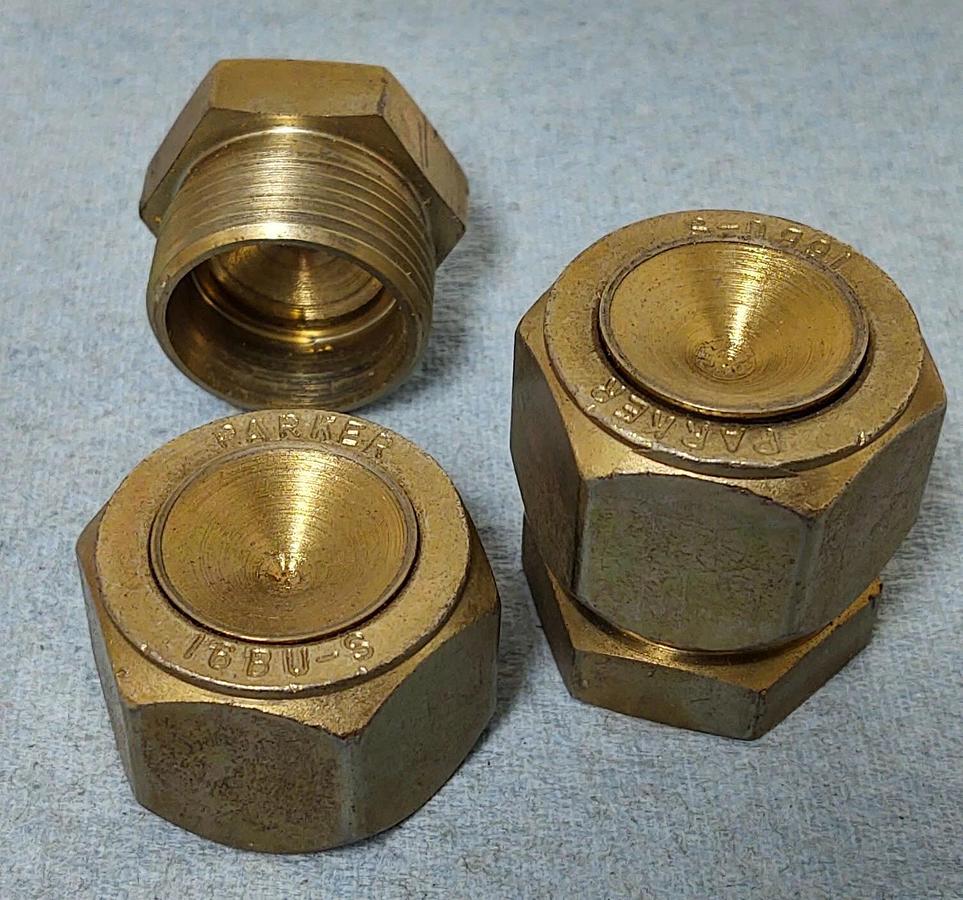 🔥 Parker 1"  Pipe Plug & End Cap Fittings 16BU-S