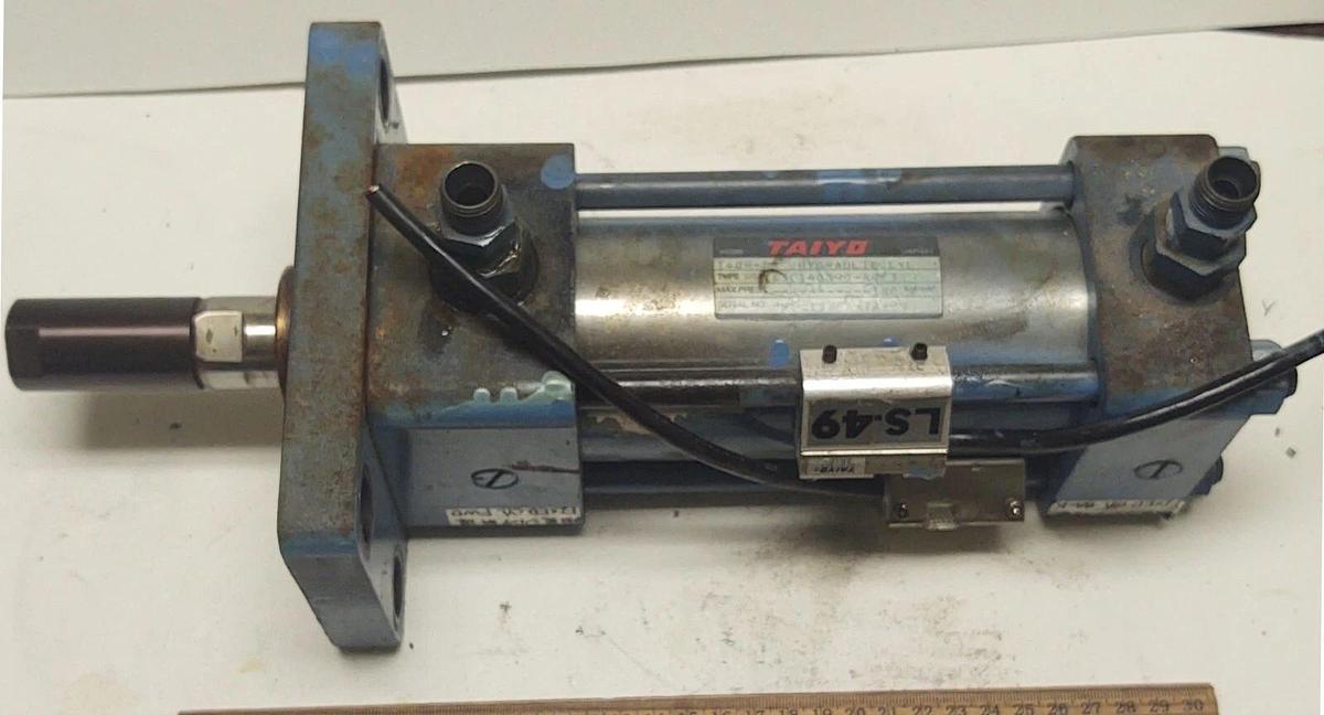 Used Taiyo RFY63C140N90-A0E3 Hydraulic Cylinder