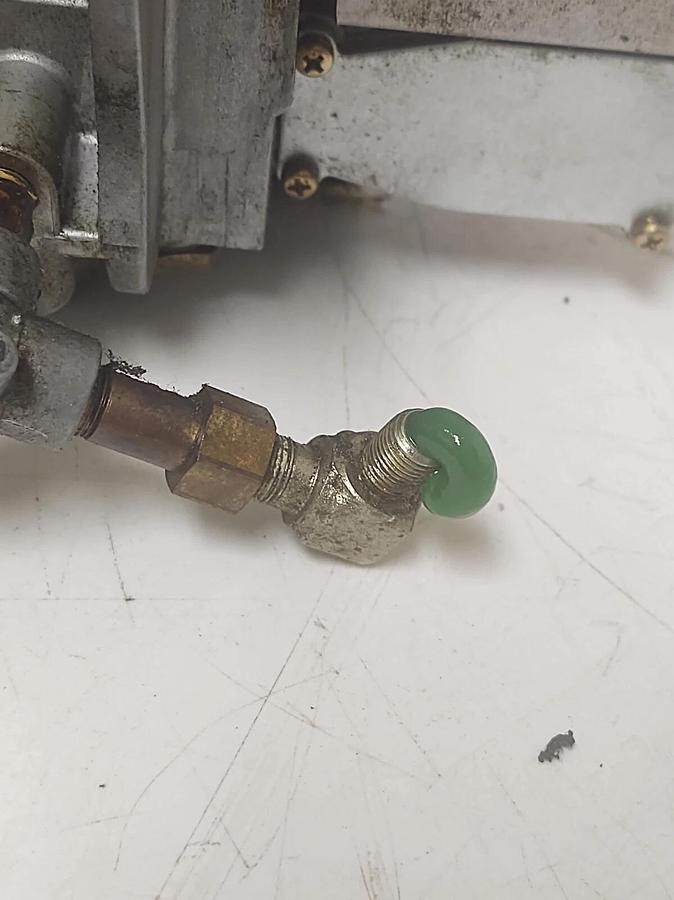 Used 🔥(TESTED) Automatic LUBE Grease Pump GMS-4-76 Uses 700cc Grease Cartridge