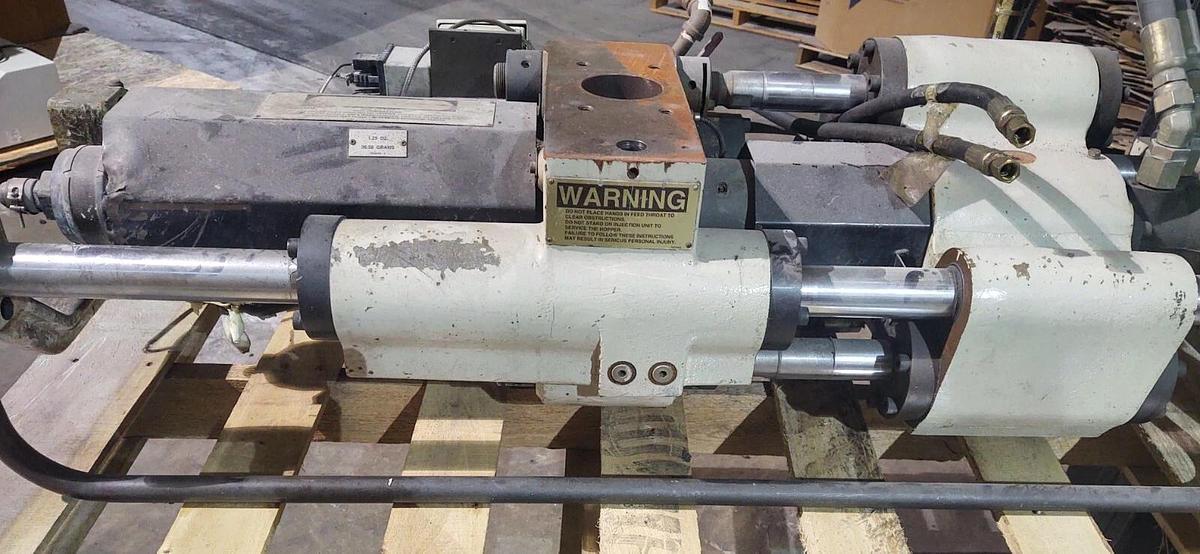 Used CINCINNATI MILACRON INJECTION UNIT Fits VST 33 TON MOLDING MACHINE  1.29