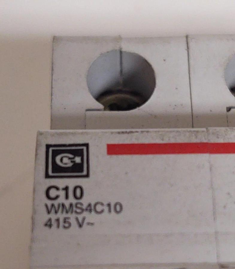 Used WMS4C10 4 P POLE 10A C CRV CKT BRKR EATON CUTLER HAMMER CIRCUIT BREAKER C10 415V