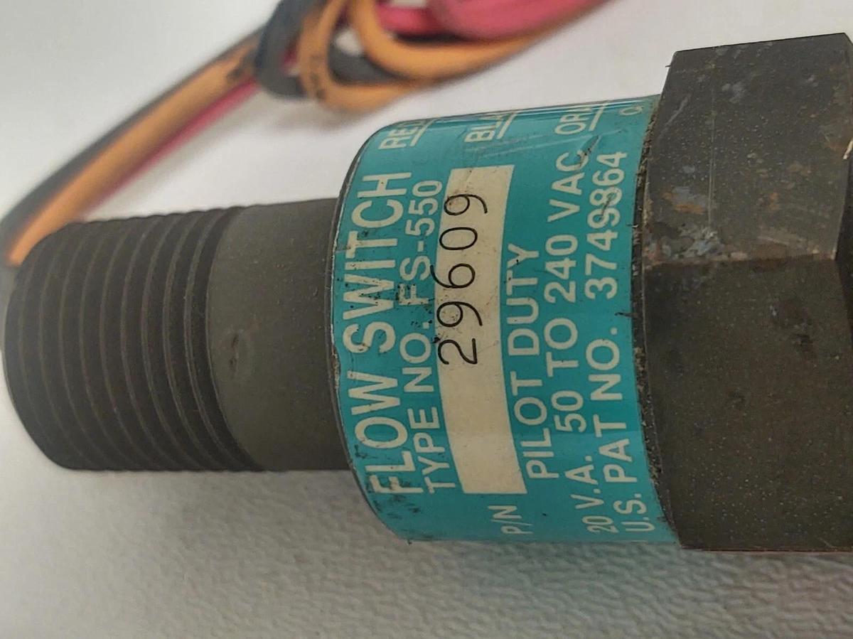 🔥NOS Gems Sensors FS-550, 29609 1" NPT, SPDT Liquid Flow Switch