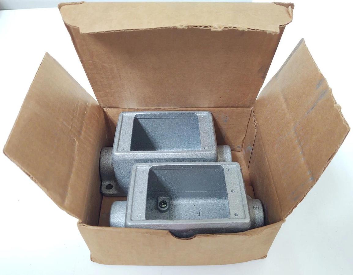 *NEW* Crouse-Hinds FDC 2 Conduit Body, 3/4" *BOX OF 2* Single Gang Explosion