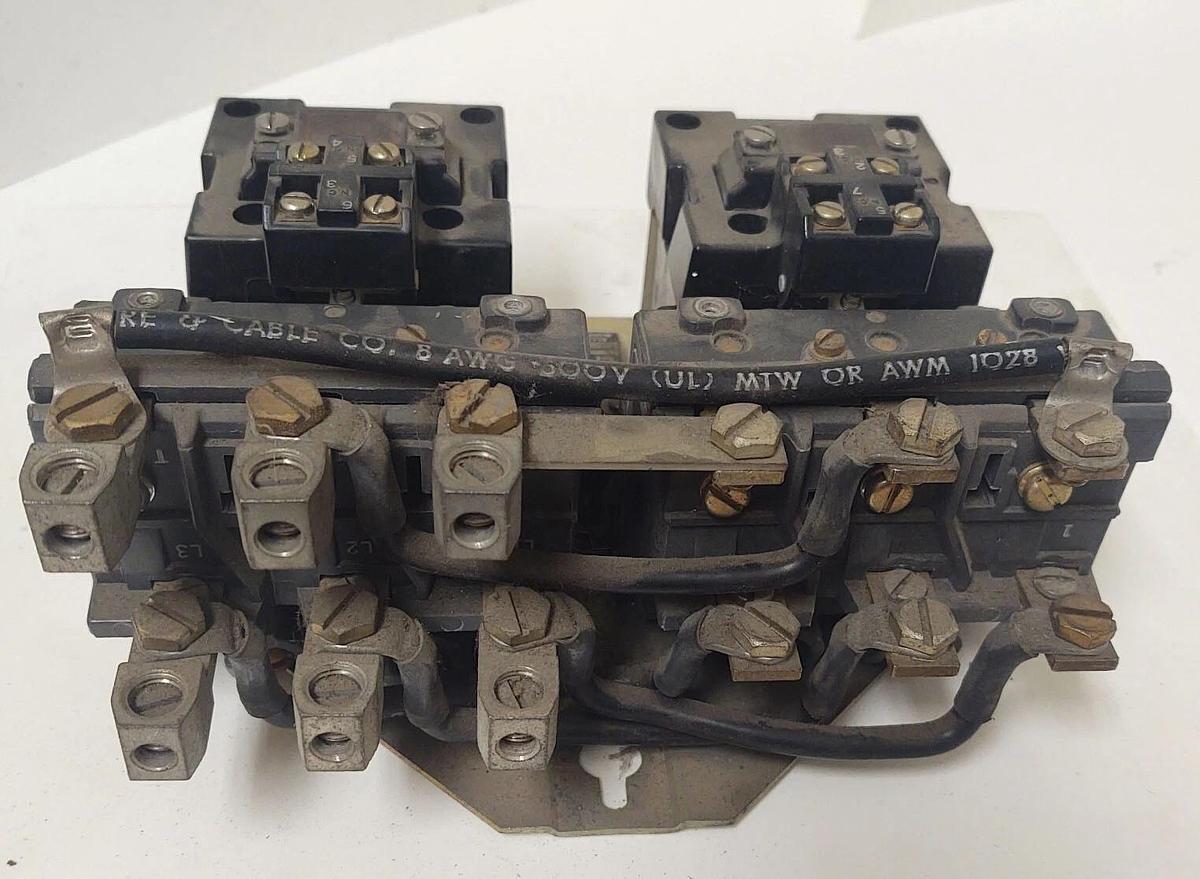 Used 🔥ALLEN BRADLEY 705-COD,  SIZE 2, MOTOR STARTER REVERSING CONTACTOR 120V COIL