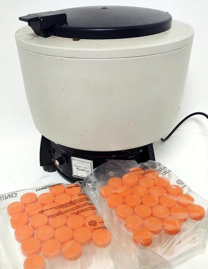 Used 🔥IEC HN-SII Centrifuge, 120V  with 50 250ml Tubes - Nice Condition