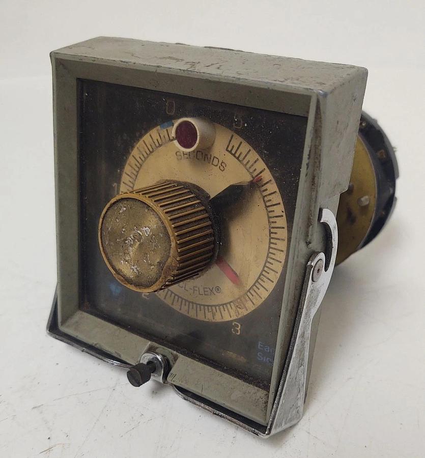 Used 🔥TESTED - EAGLE SIGNAL HP517A616 TIMER 0-5 SEC