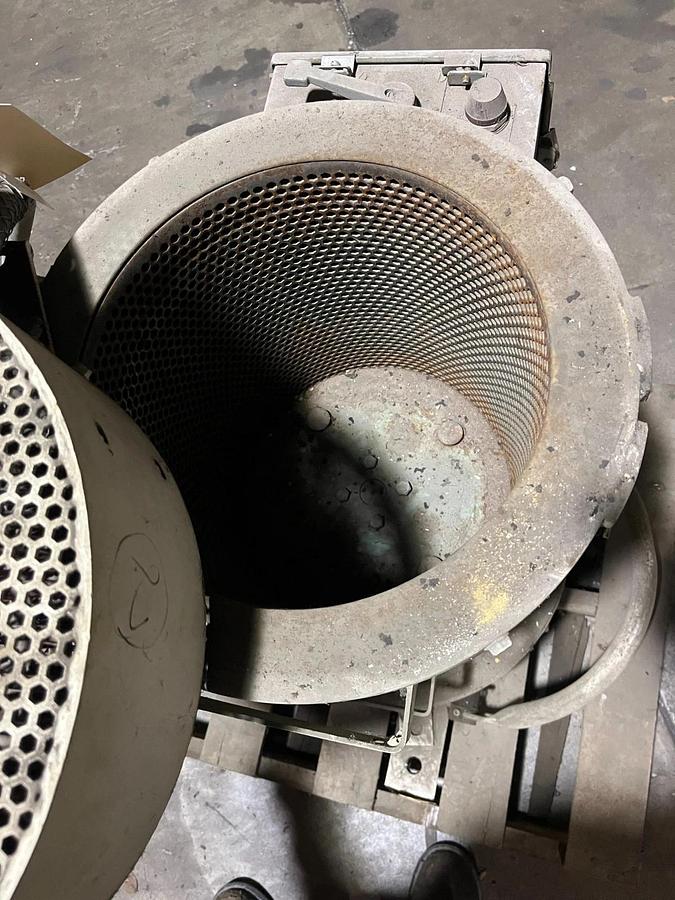 Used Sperry New Holland Model K-23 Centrifugal Dryer / Chip Wringer 220 V 3 Phase