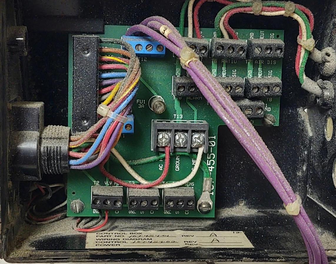 Used 🔥Conair Control Box Circuit Board 107-454-01 Vacuum Loader with Solenoids