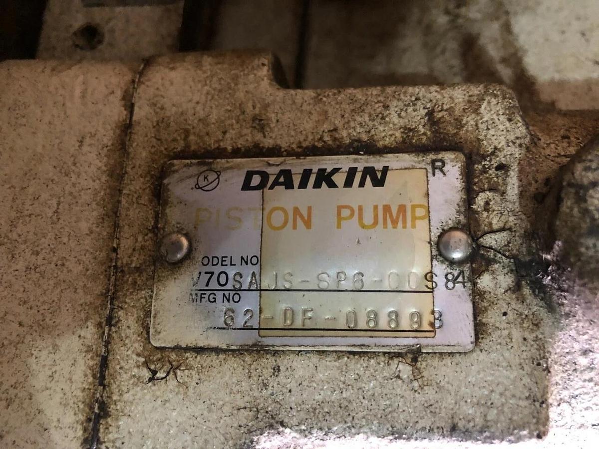 Used World energy Toshiba induction motor TIKK 15 kw frame 160L Daikin Piston pump