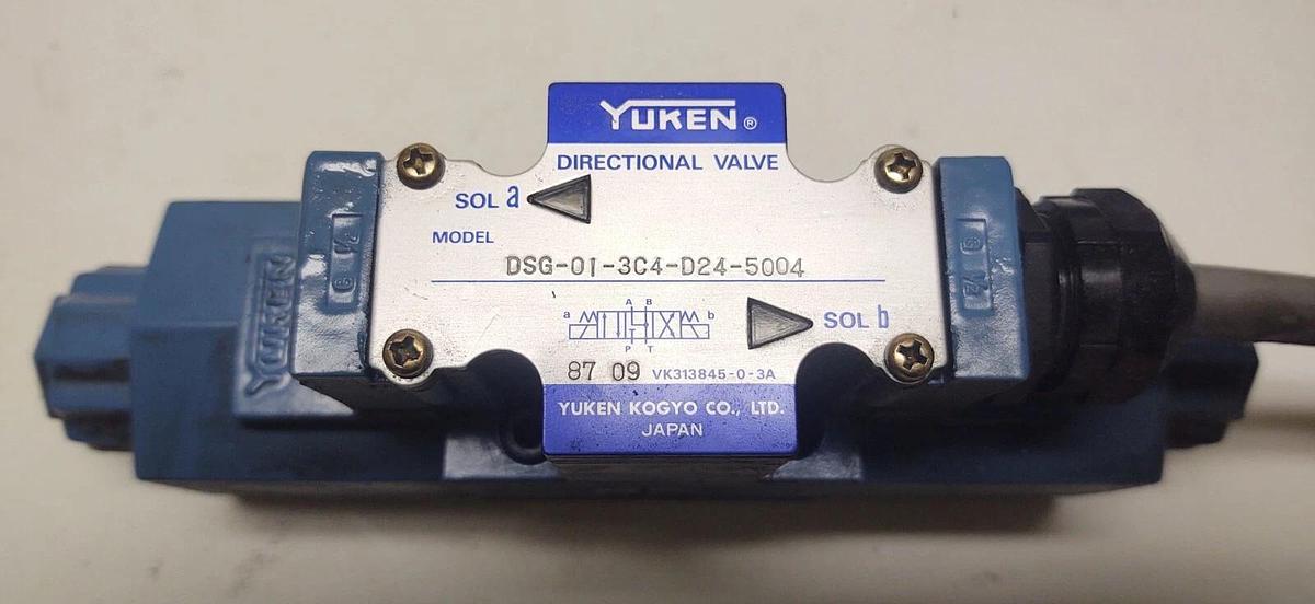 Used YUKEN DIRECTIONAL HYDRAULIC VALVE DSG-01-3C4-D24-5004 FREE SHIPPING