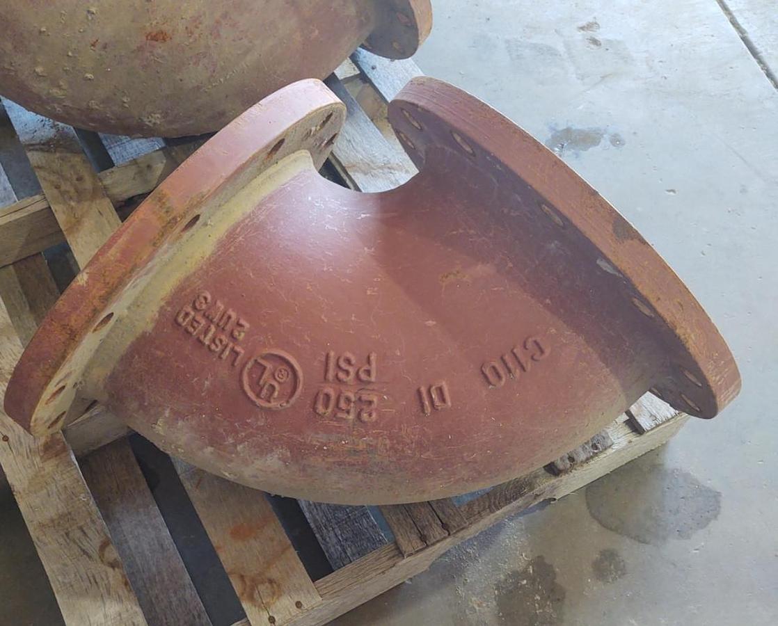 Used 🔥(QTY 1)  12" Cast Iron Flanged 90 Degree Elbow Fitting 12 Bolt DFB-1290