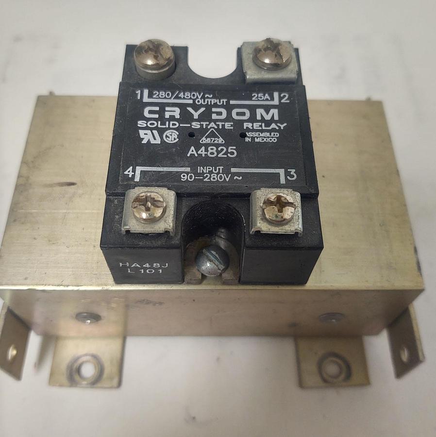 Used 🔥CRYDOM A4825 SOLID STATE RELAY 480VAC 25A with HEATSINK