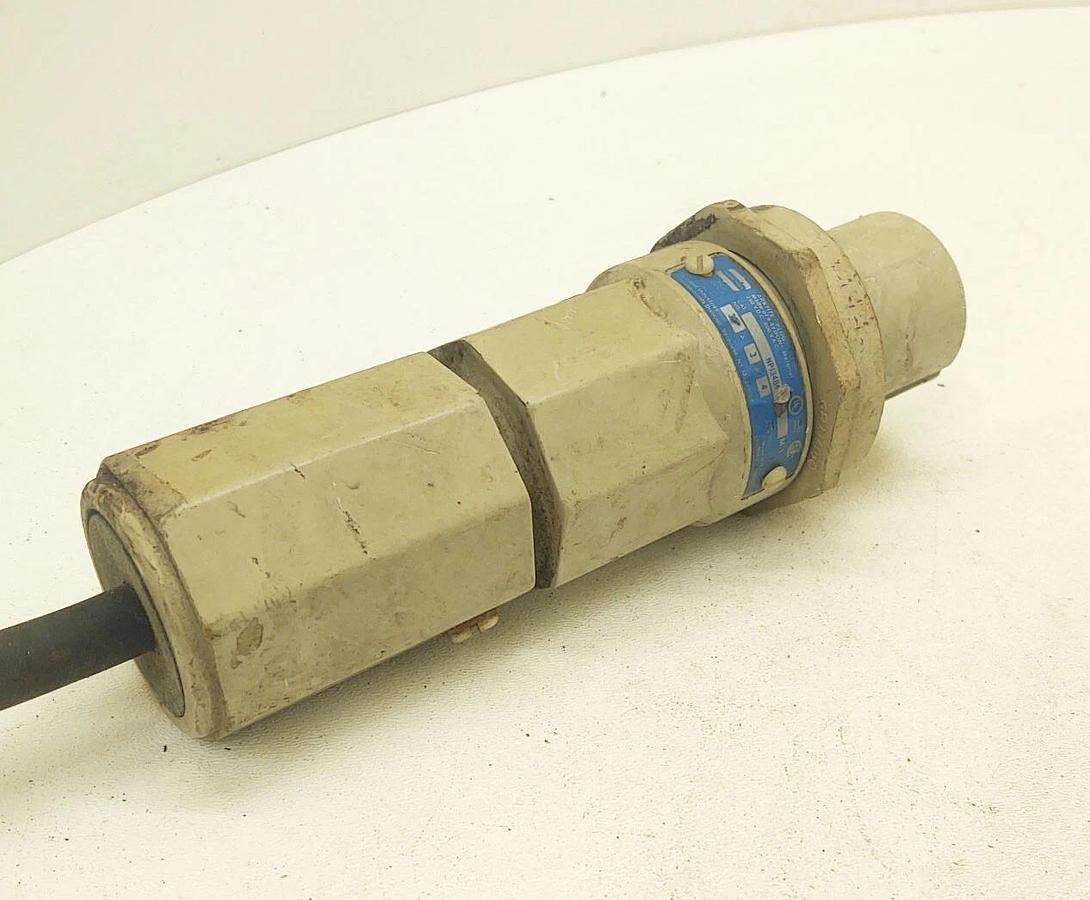 Used 🔥 CROUSE- HINDS Arktite NP13484 30A 3W 4P Plug