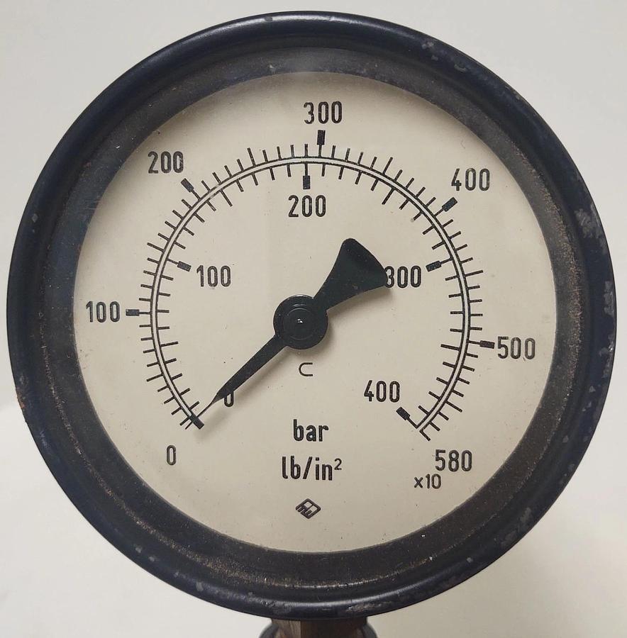 Used 🔥 4" lb/in2 PSI Pressure Gauge, 1/4 in. NPT, With Valve 1687231004