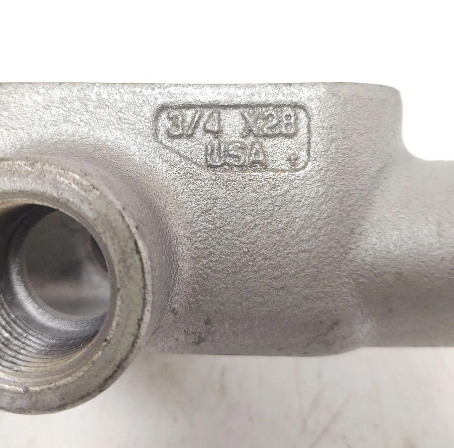 🔥X28 CROUSE HINDS 3/4-INCH HUB SIZE STYLE-X FORM 8 CONDULET CONDUIT THREADED