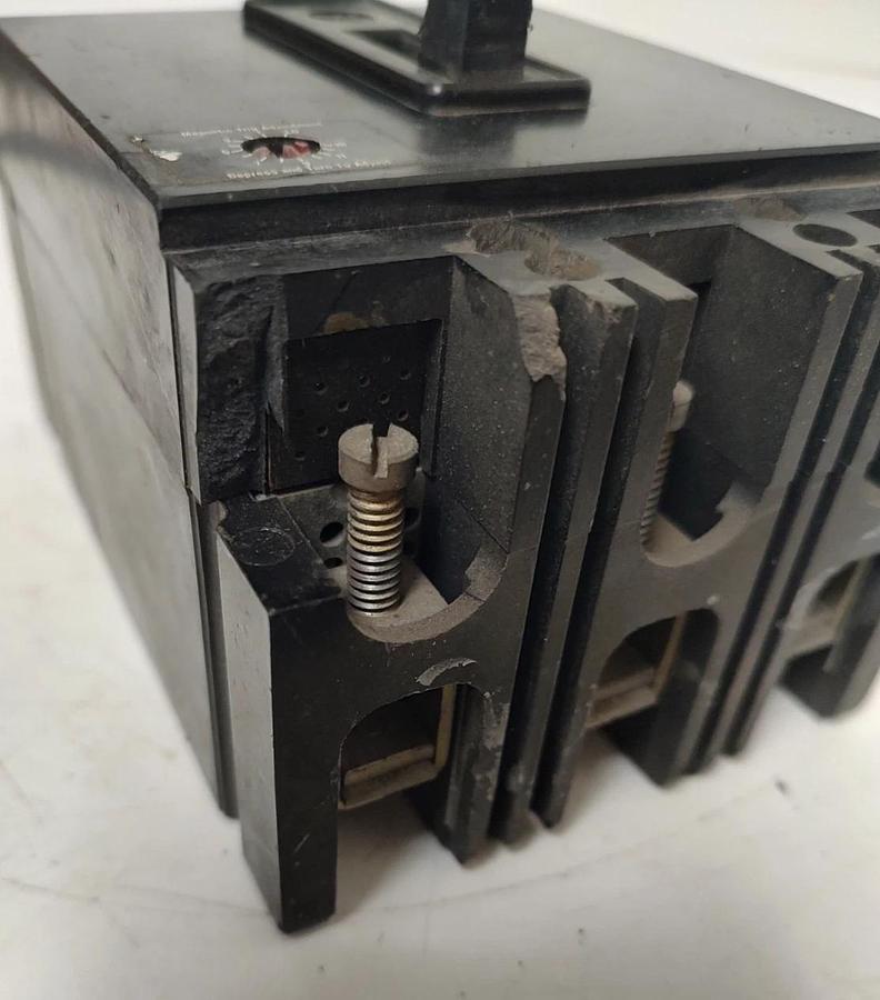 Used 🔥Westinghouse 1268C14G04 Circuit Breaker FB SPL 3P 600VAC 100A, CHIPPED