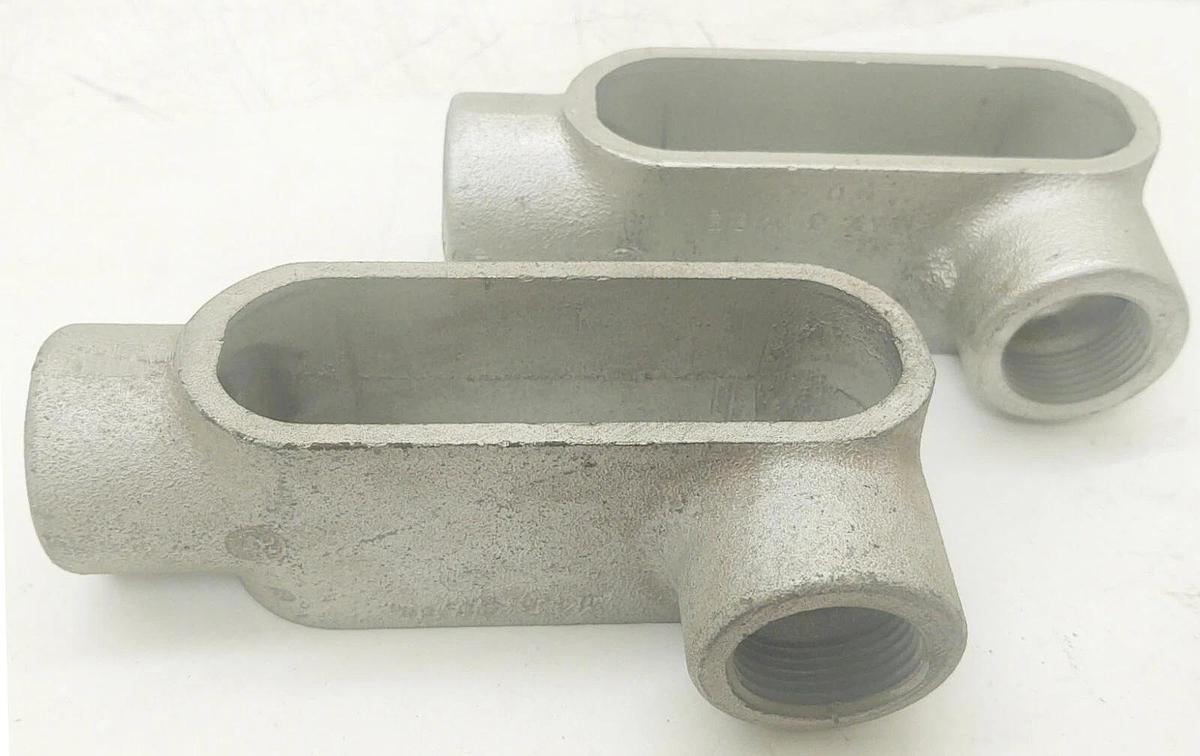 🔥(2 PSC) Crouse-Hinds L37 Conduit Condulet 1" No Covers