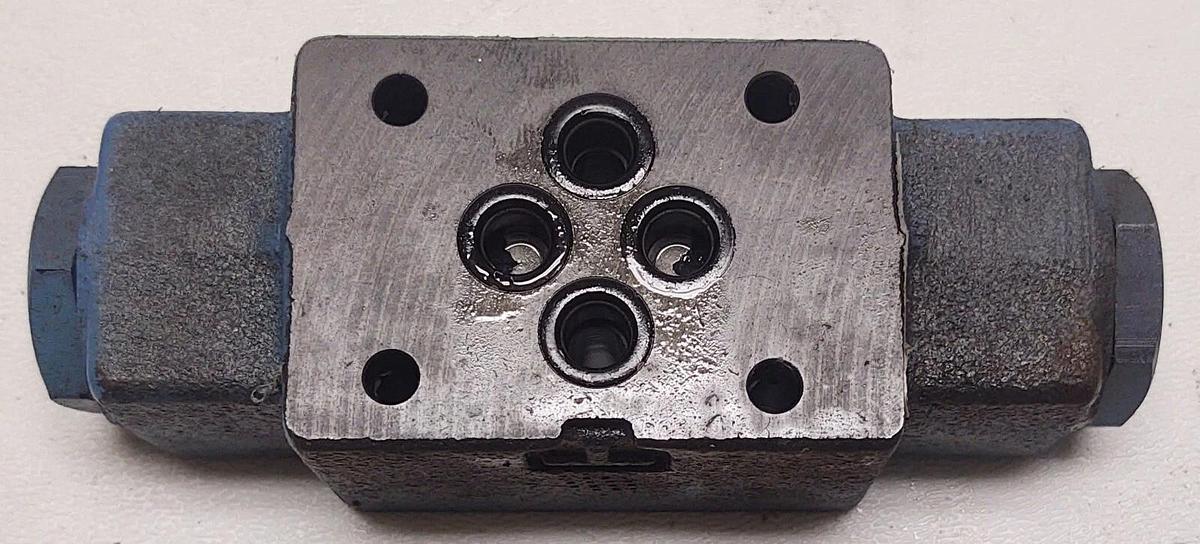 Used YUKEN PILOT OPERATED CHECK MODULAR VALVE MPB-01-4-30