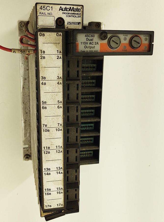 Used Reliance AutoMate 45C1 Programmable Controller + 45C60 Module 120VAC 2A Output