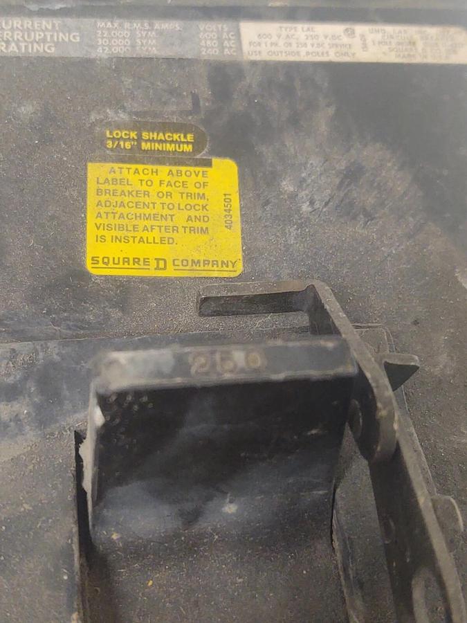 Used 🔥SQUARE D SERIES 3 CIRCUIT BREAKER 250A 3-POLE 600VAC